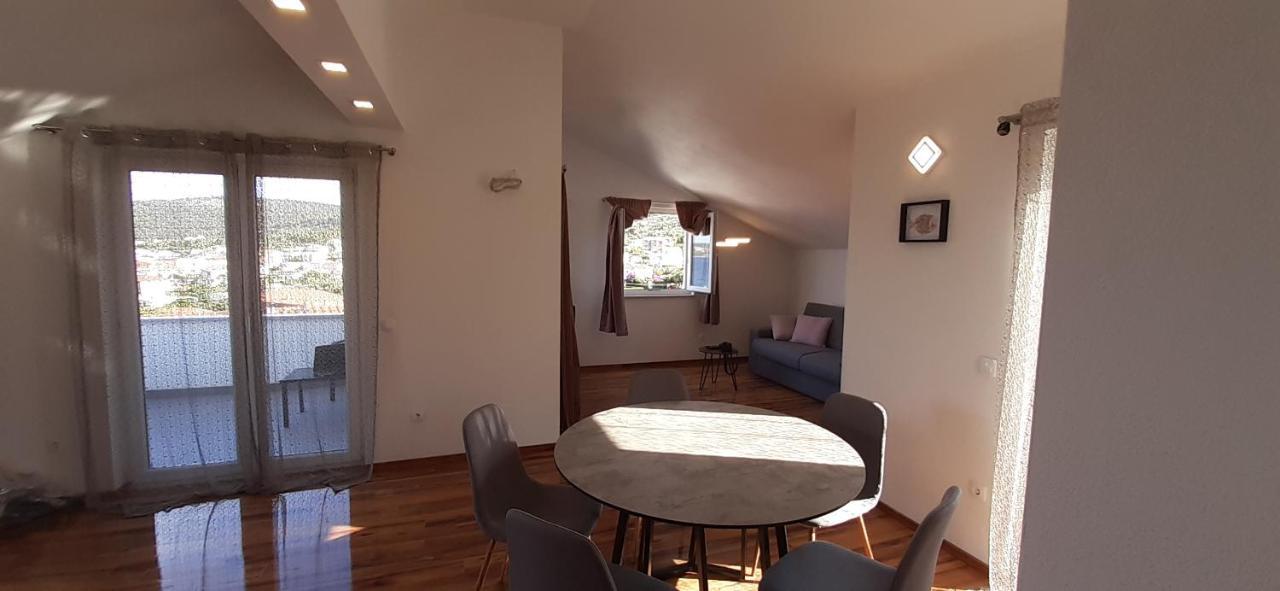Apartmani Rita Slatine Exterior photo
