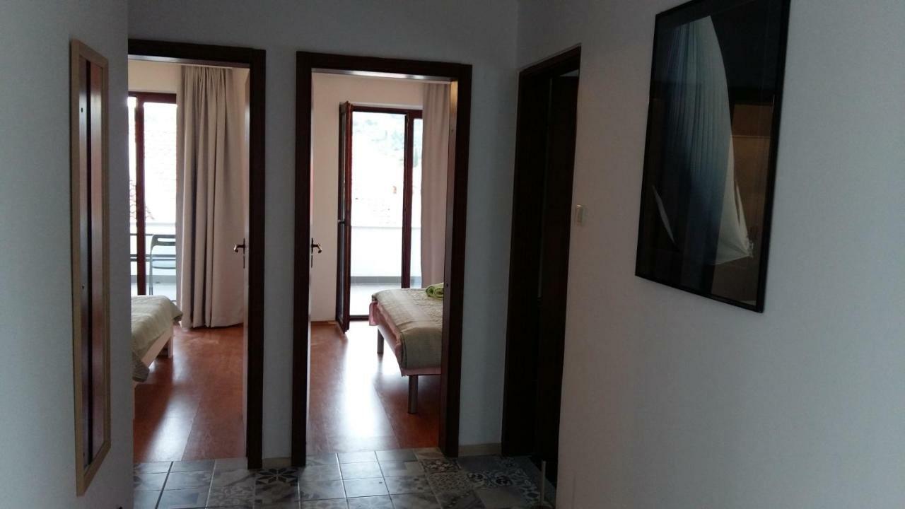 Apartmani Rita Slatine Exterior photo